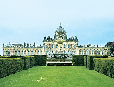 http://www.coopersmiths.com/pix/castle_howard2.jpg