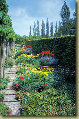 Sissinghust Castle Garden